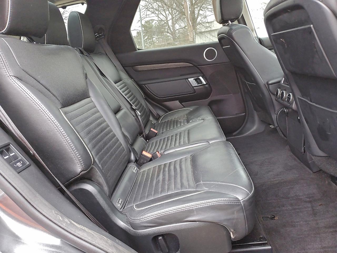 Lot #3316680194 2017 LAND ROVER DISCOVERY