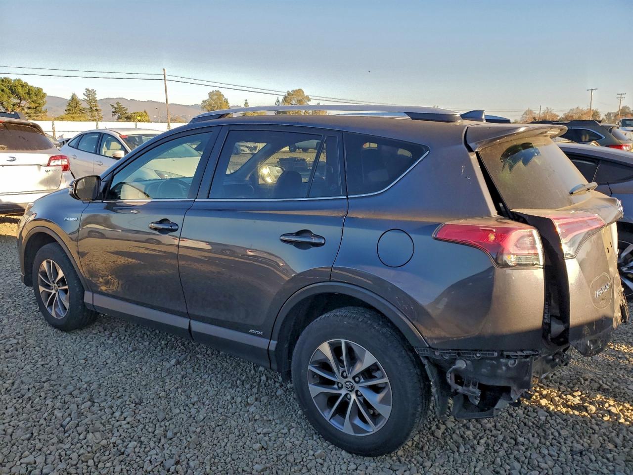 TOYOTA RAV4 LE