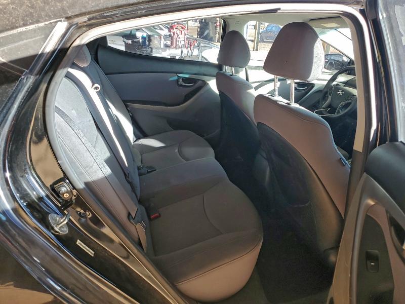 2015 HYUNDAI ELANTRA SE #3308233200