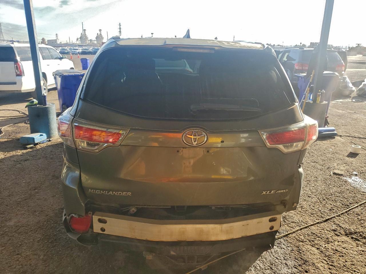 Lot #3317721079 2015 TOYOTA HIGHLANDER