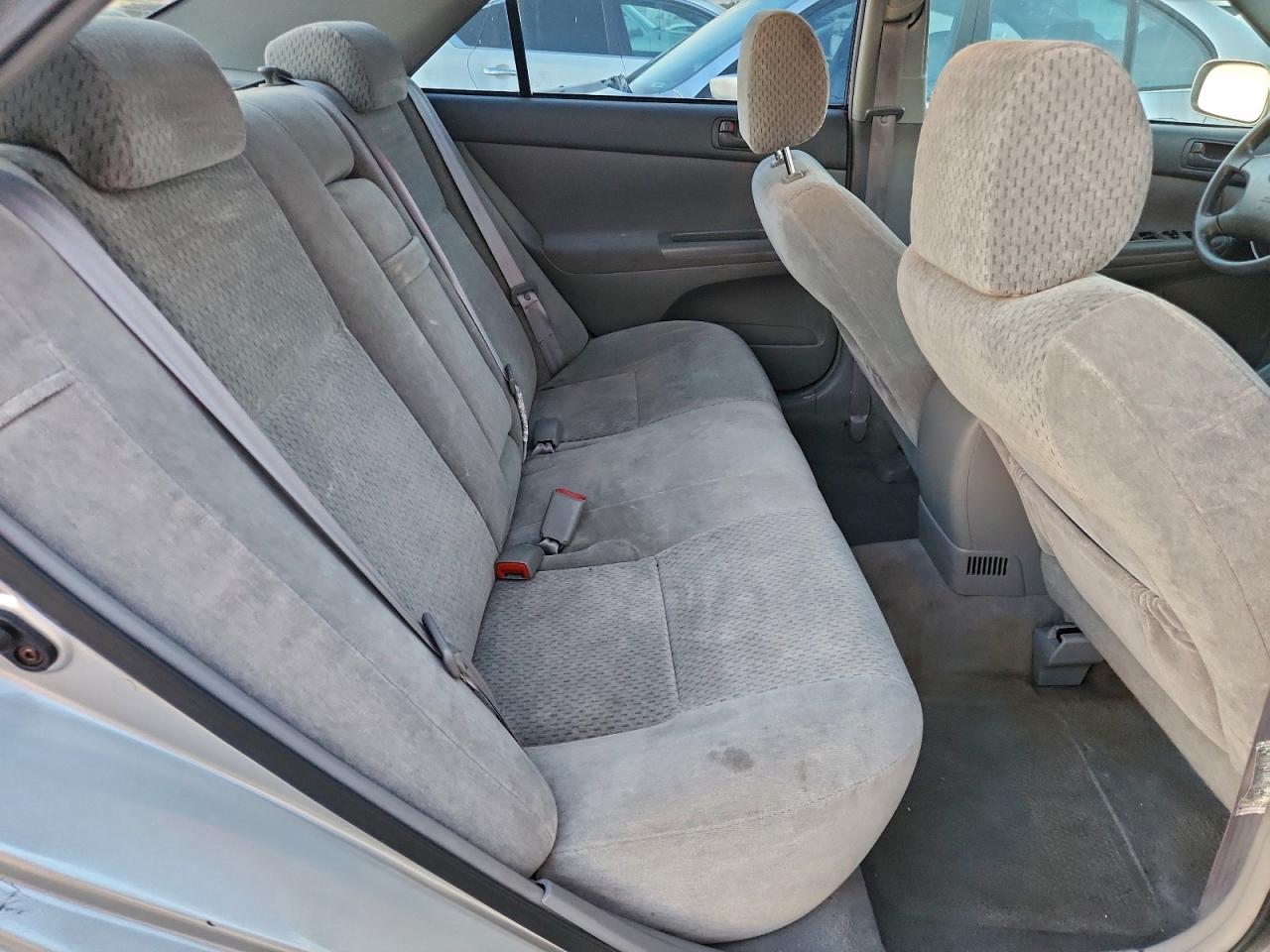 Lot #3318017487 2004 TOYOTA CAMRY LE