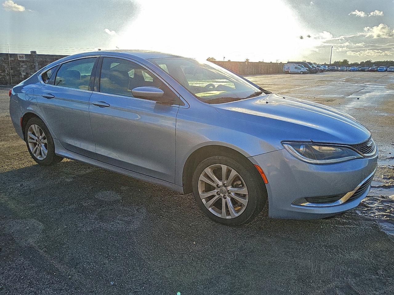Lot #3317793115 2015 CHRYSLER 200 LIMITE