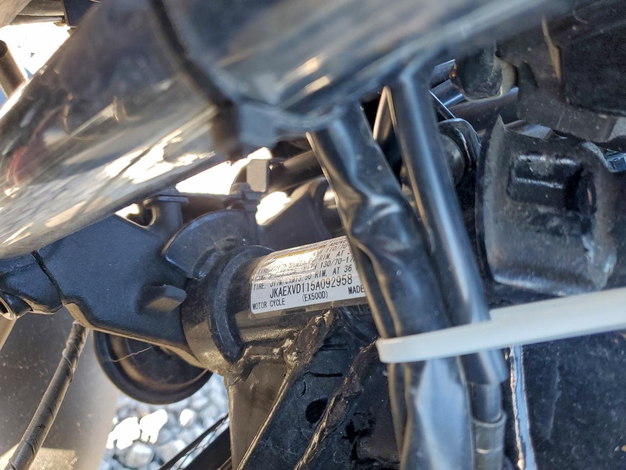 Lot #3318099369 2005 KAWASAKI EX500