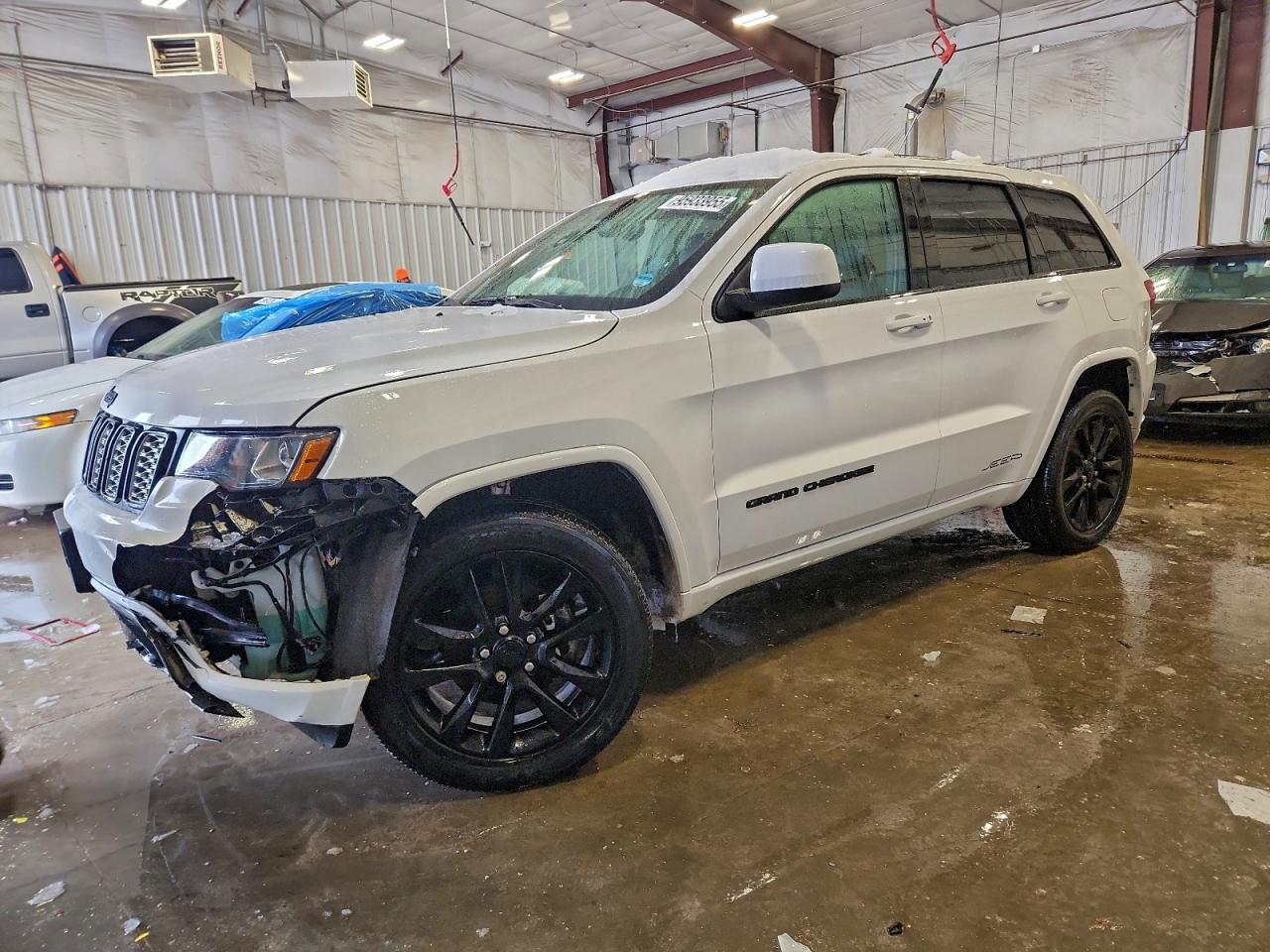 JEEP GRAND CHEROKEE LAREDO