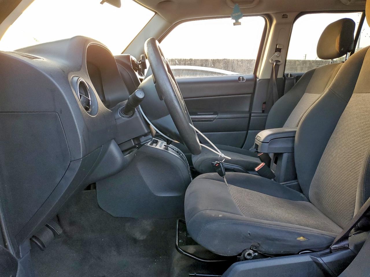 Lot #3318143395 2014 JEEP PATRIOT SP