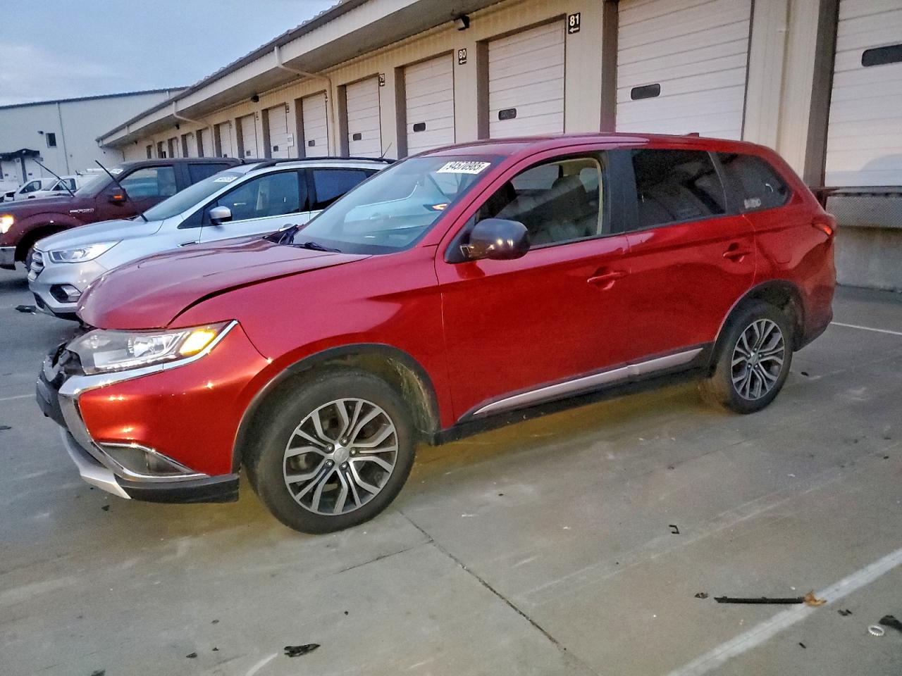 MITSUBISHI OUTLANDER SE