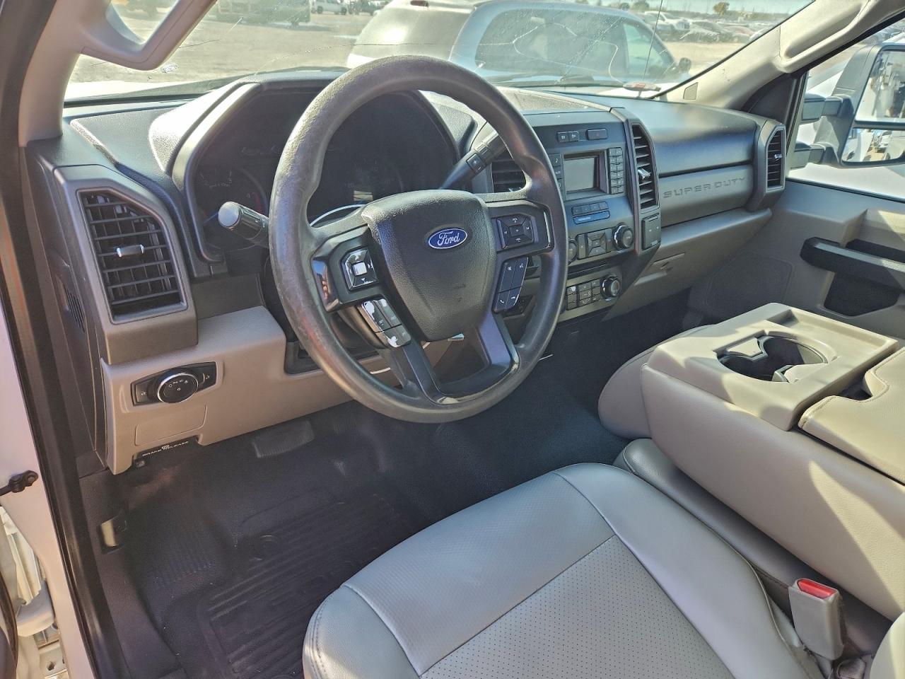 FORD F-350 SUPER DUTY