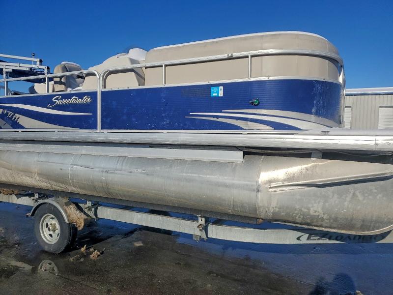 2011 SWEETWATER/GODFREY MARINE PONTOON #3310452338