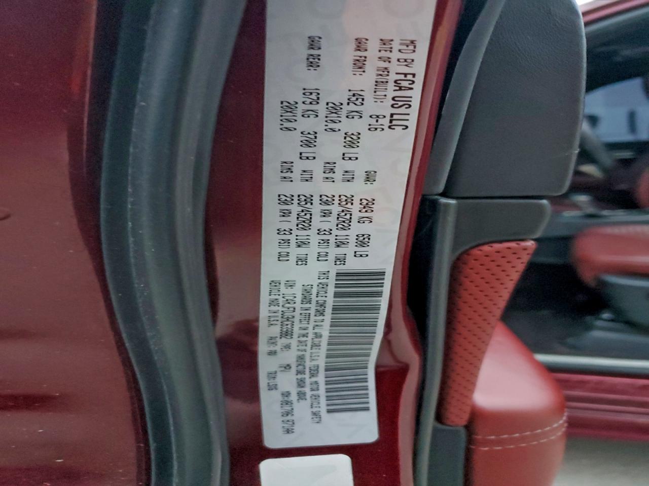 JEEP GRAND CHEROKEE SRT-8