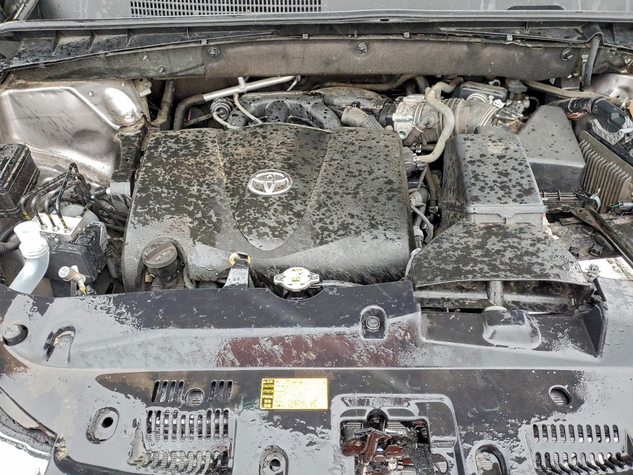 Lot #3310629769 2019 TOYOTA HIGHLANDER