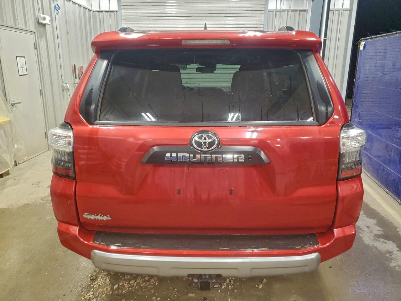 TOYOTA 4RUNNER SR5/SR5 PREMIUM