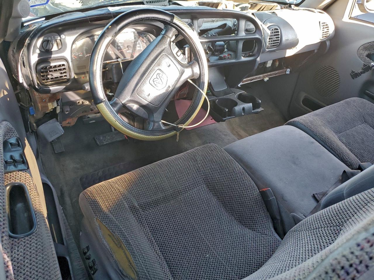 Lot #3316302304 2001 DODGE RAM 1500