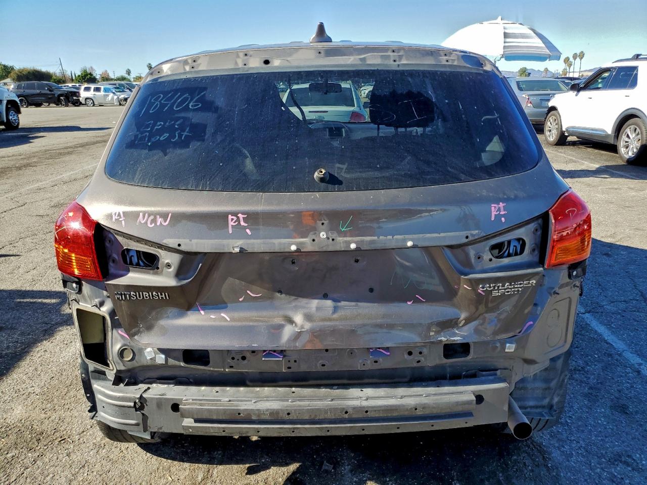 MITSUBISHI OUTLANDER ES