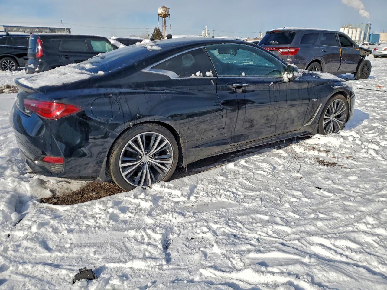 INFINITI Q60 PREMIUM