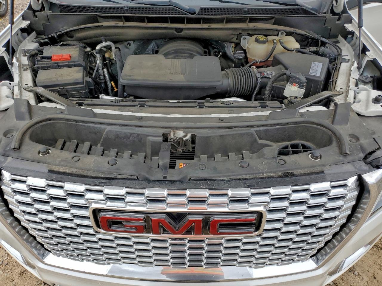 GMC YUKON DENALI