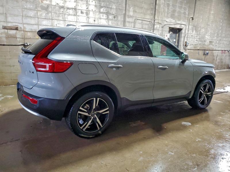 2025 VOLVO XC40 CORE #3315737350