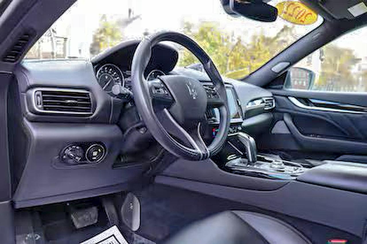 MASERATI LEVANTE MODENA