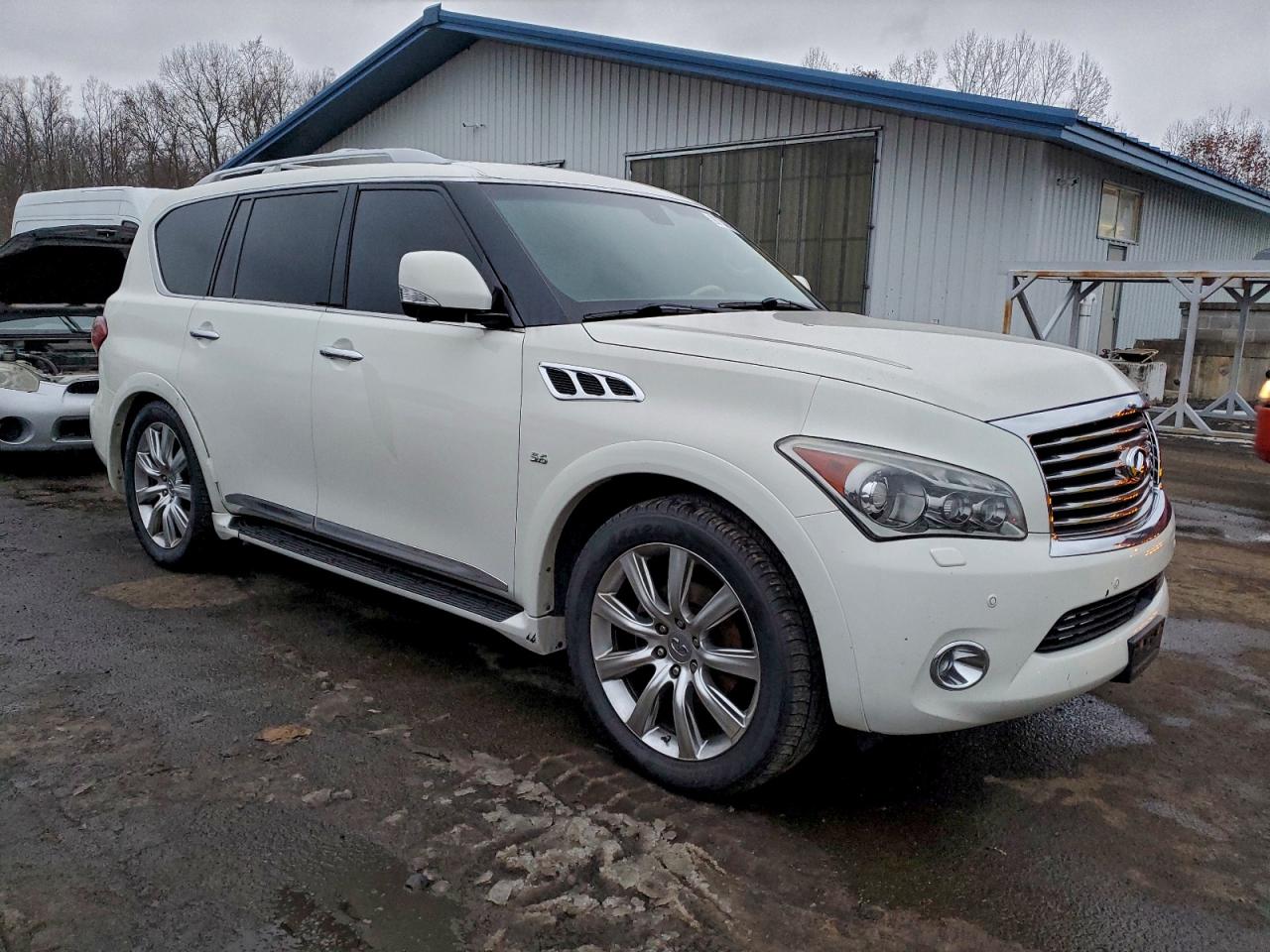 INFINITI QX80