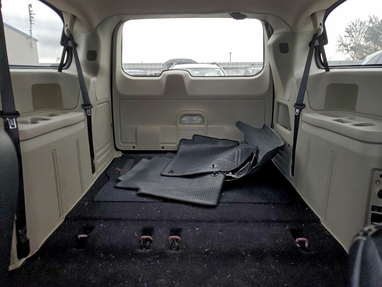 CHRYSLER TOWN & COUNTRY TOURING