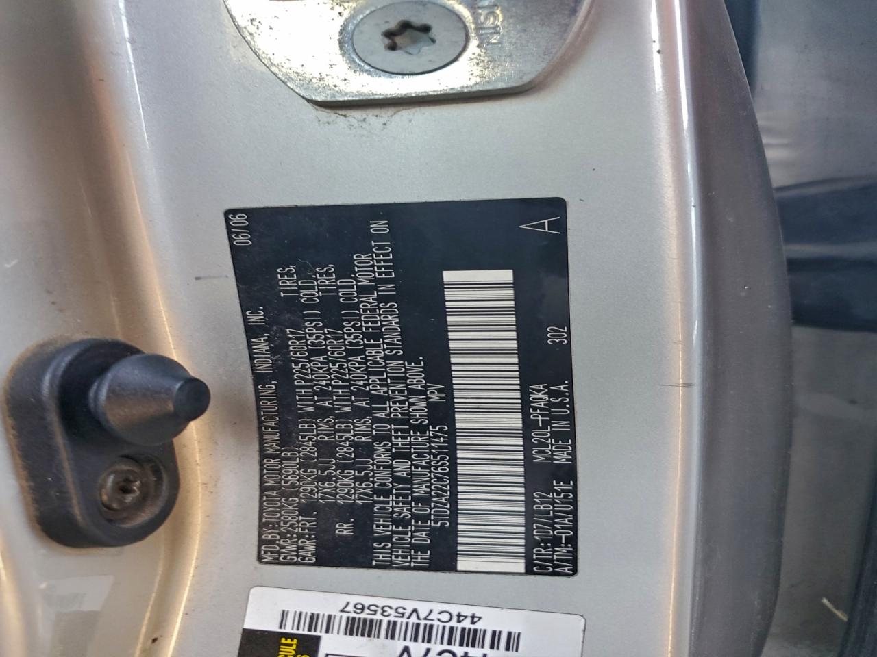 Lot #3308523588 2006 TOYOTA SIENNA XLE