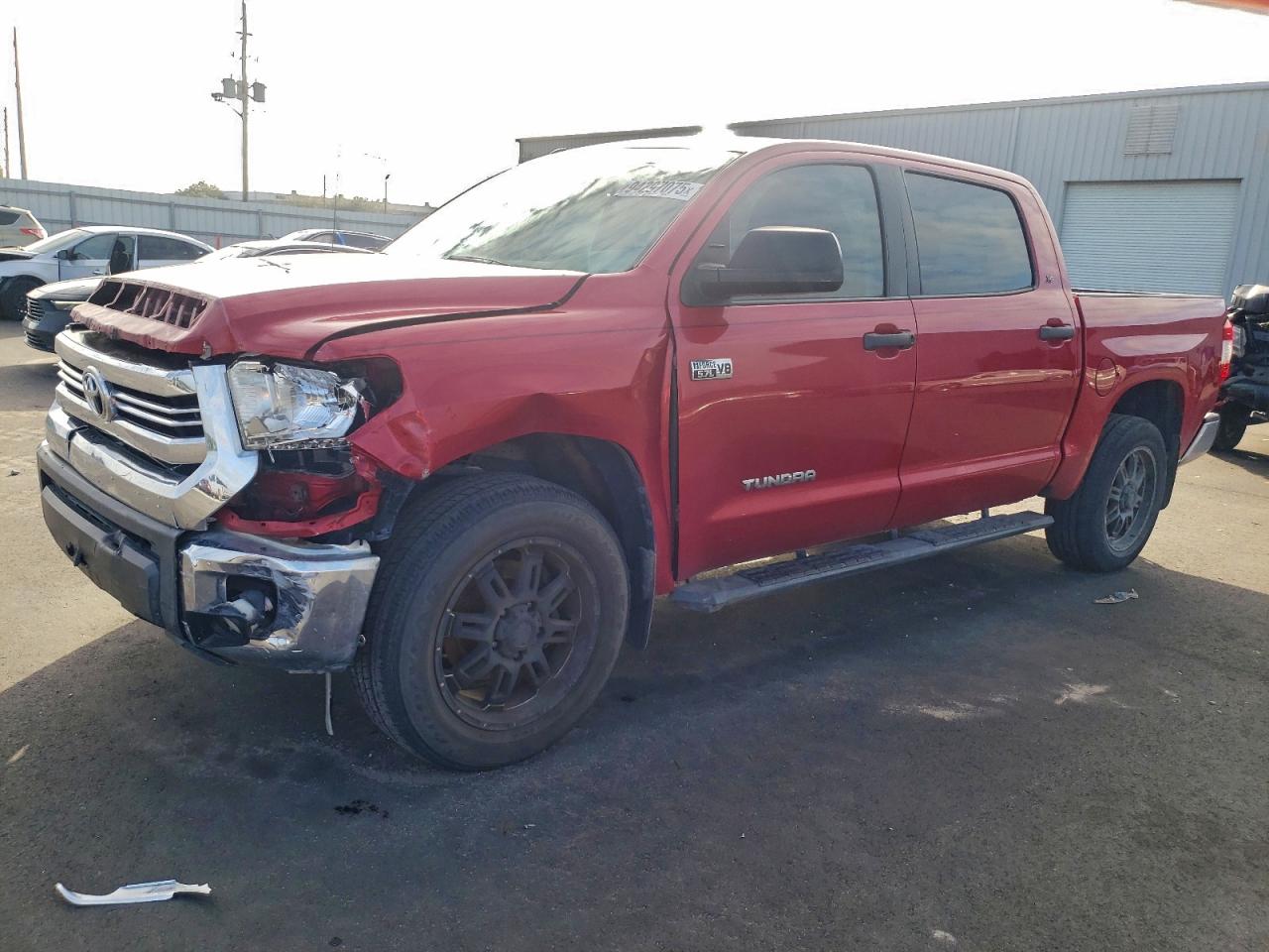 TOYOTA TUNDRA CREWMAX SR5
