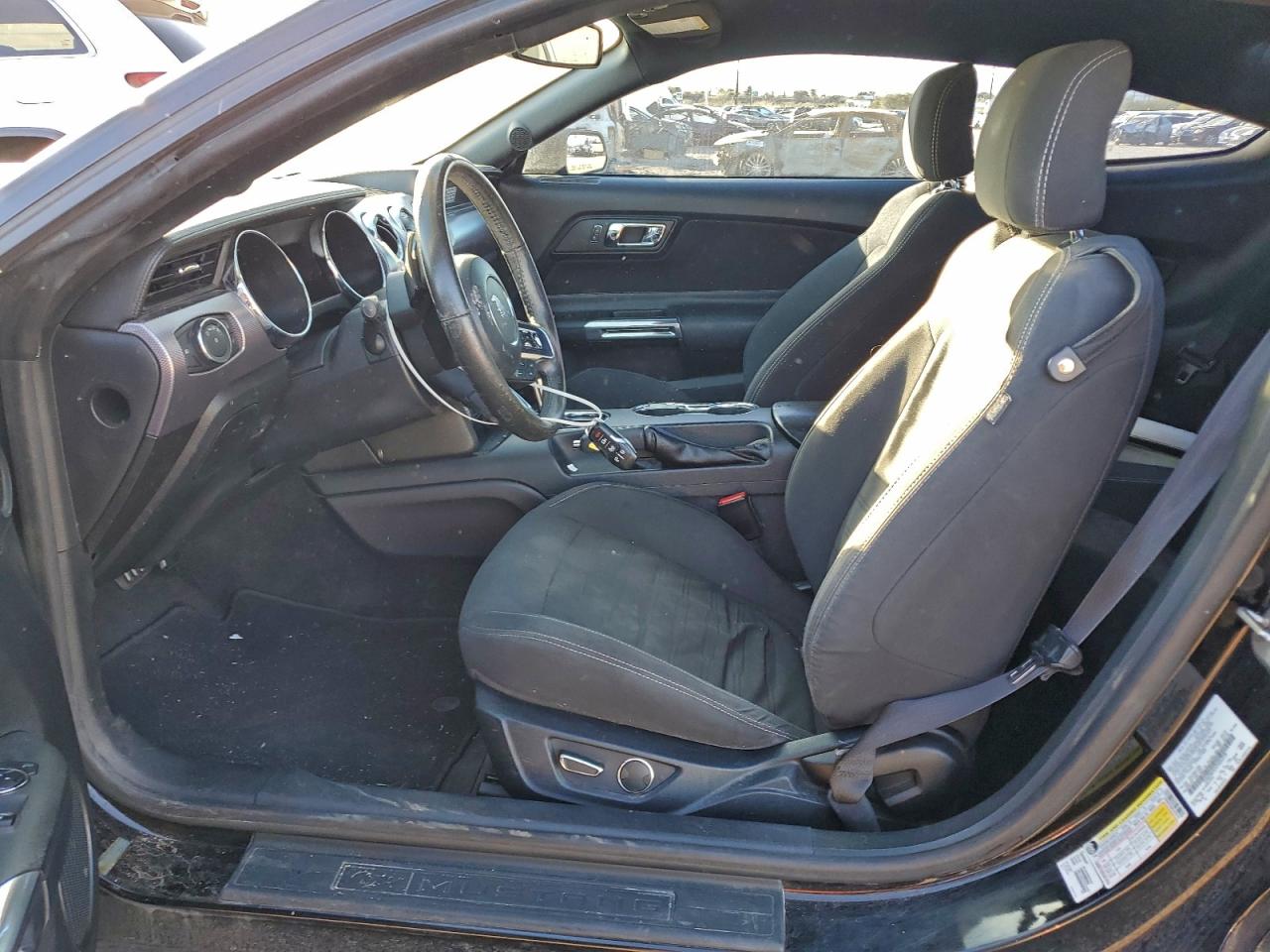 Lot #3312808102 2015 FORD MUSTANG