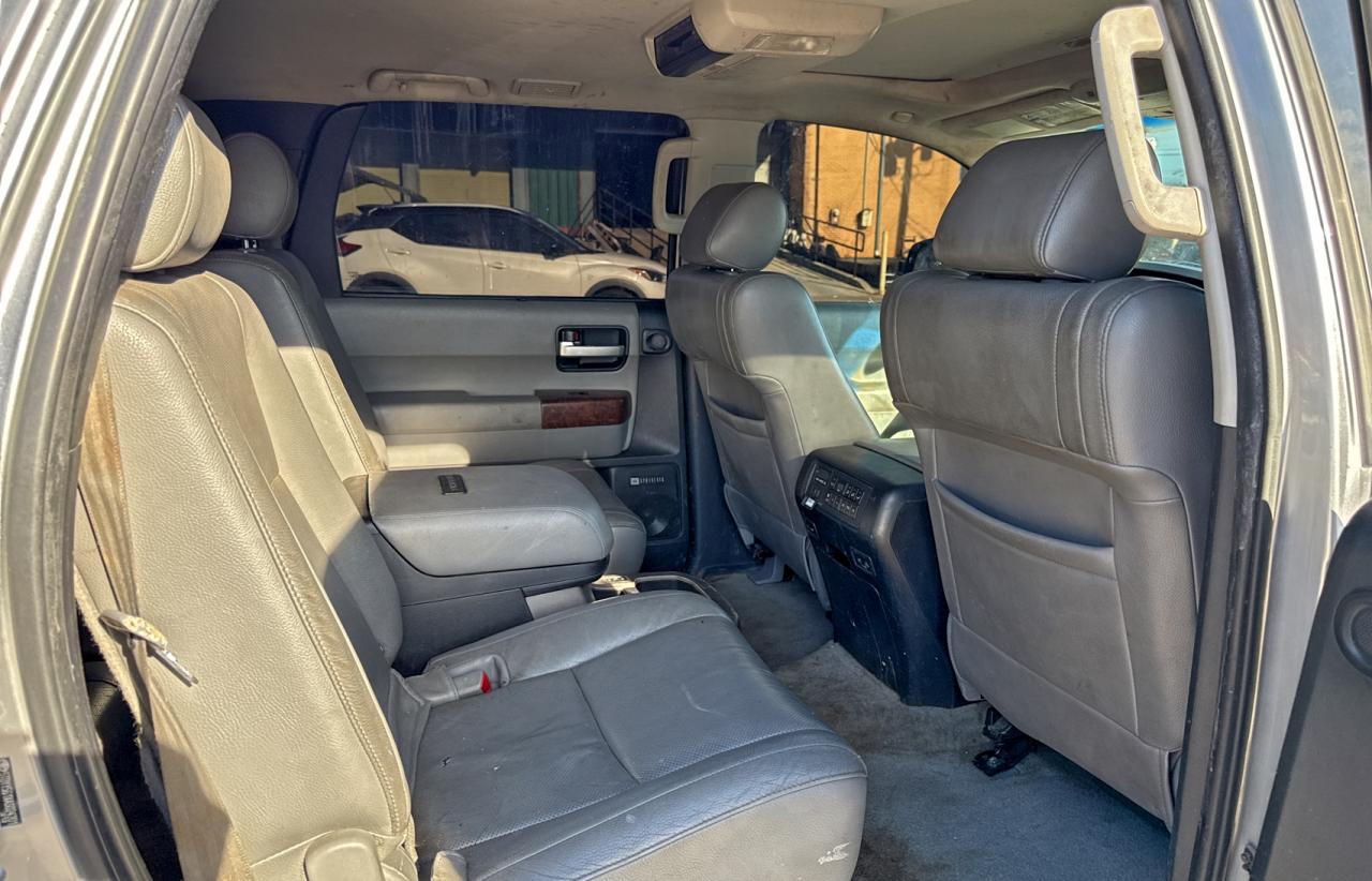 TOYOTA SEQUOIA PLATINUM