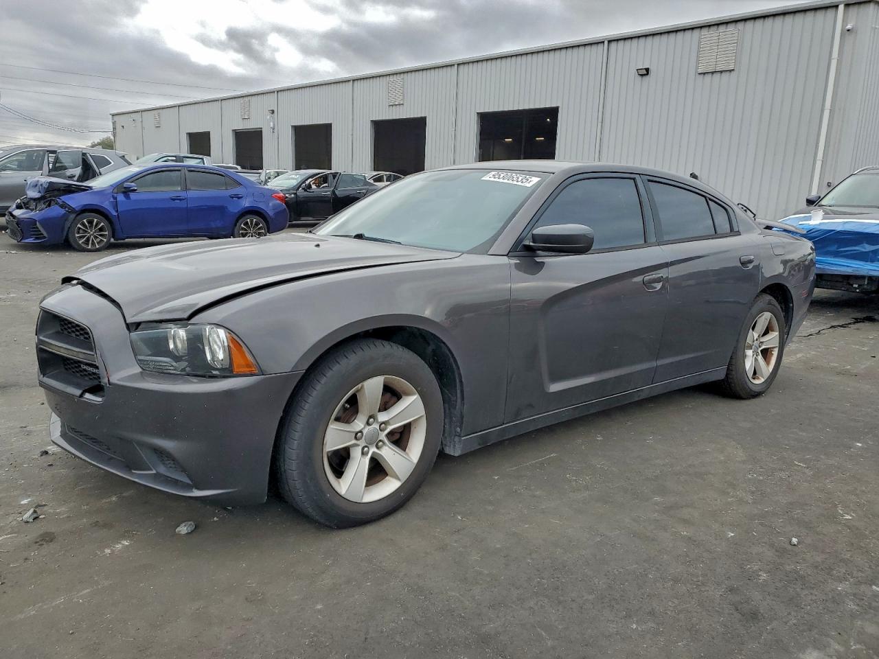 Lot #3315662771 2013 DODGE CHARGER SE