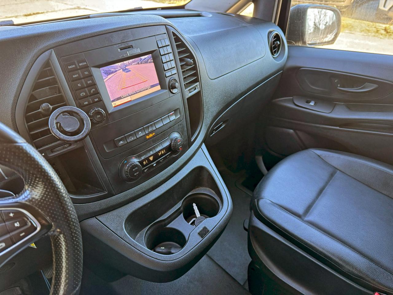 MERCEDES-BENZ METRIS