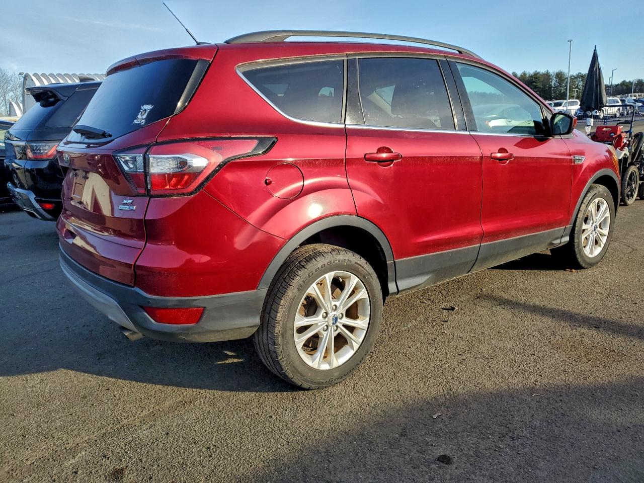 FORD ESCAPE SE