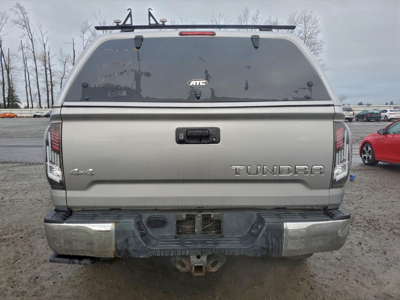 TOYOTA TUNDRA CREWMAX SR5