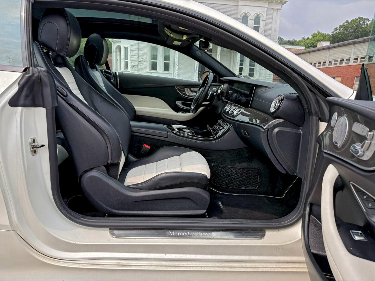 MERCEDES-BENZ E-CLASS 400 4MATIC