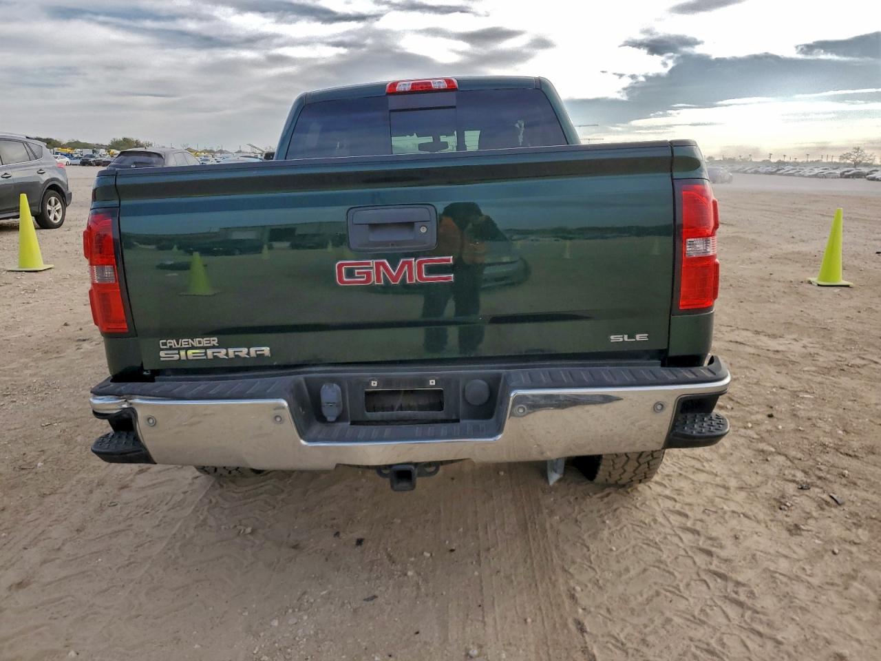 Lot #3310361958 2015 GMC SIERRA C15