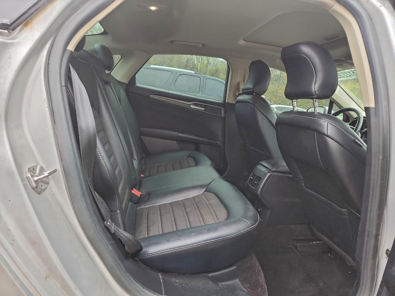 FORD FUSION SE HYBRID