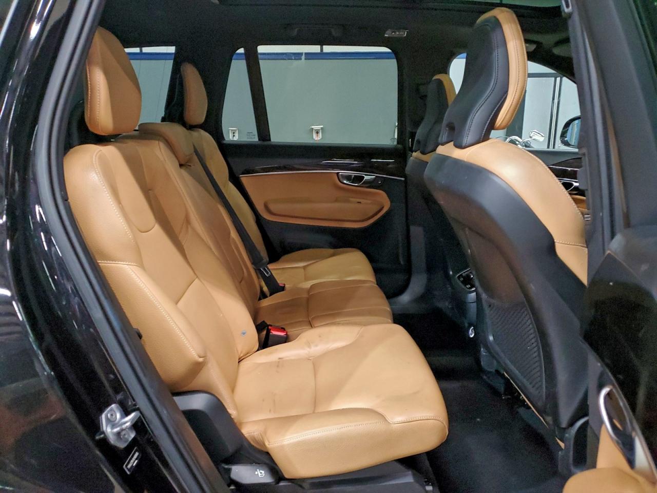Lot #3319161540 2019 VOLVO XC90 T6 MO