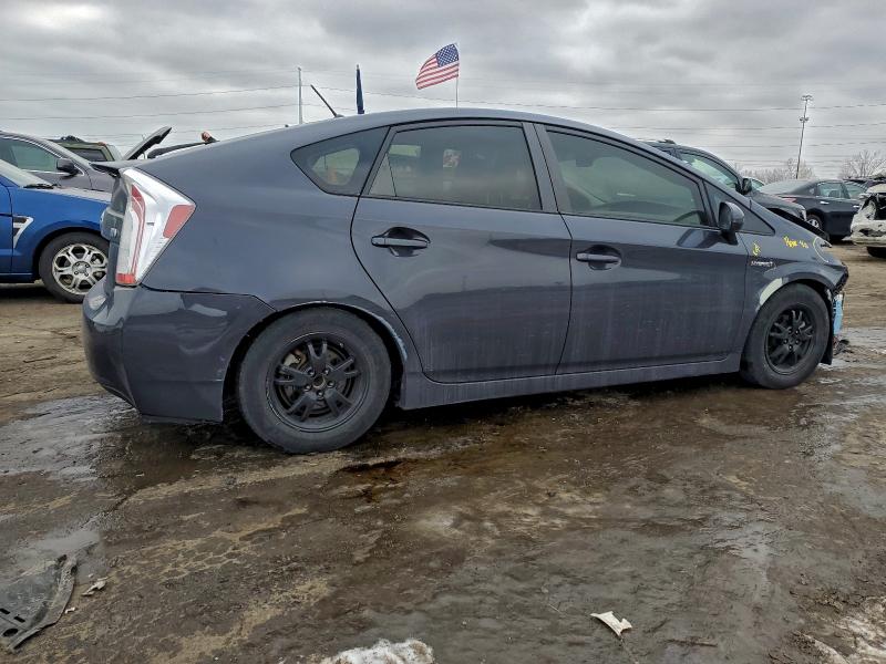 2013 TOYOTA PRIUS #3318903943