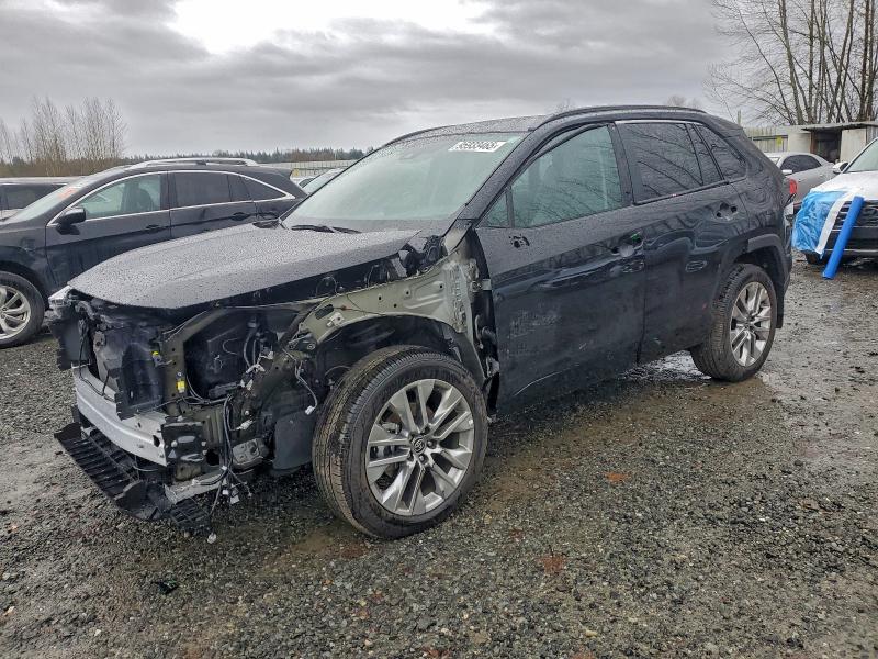 2024 TOYOTA RAV4 XLE P #3319220719