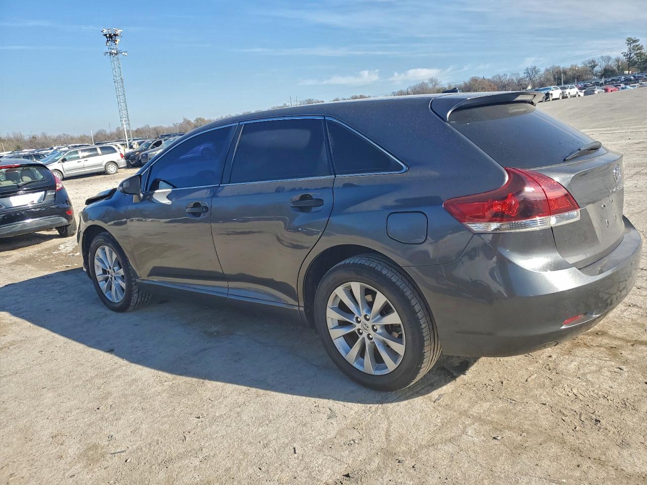 TOYOTA VENZA LE