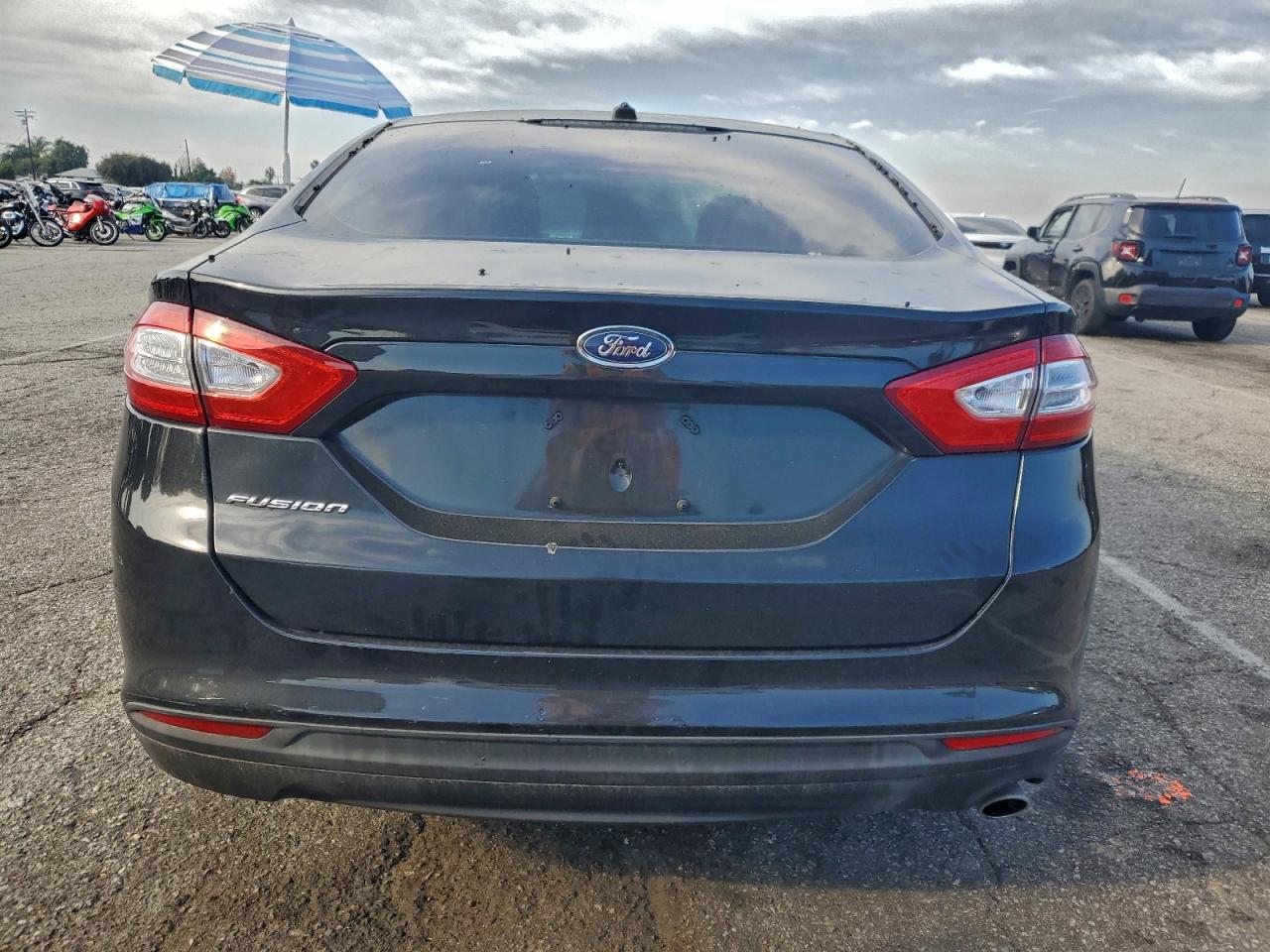 FORD FUSION S