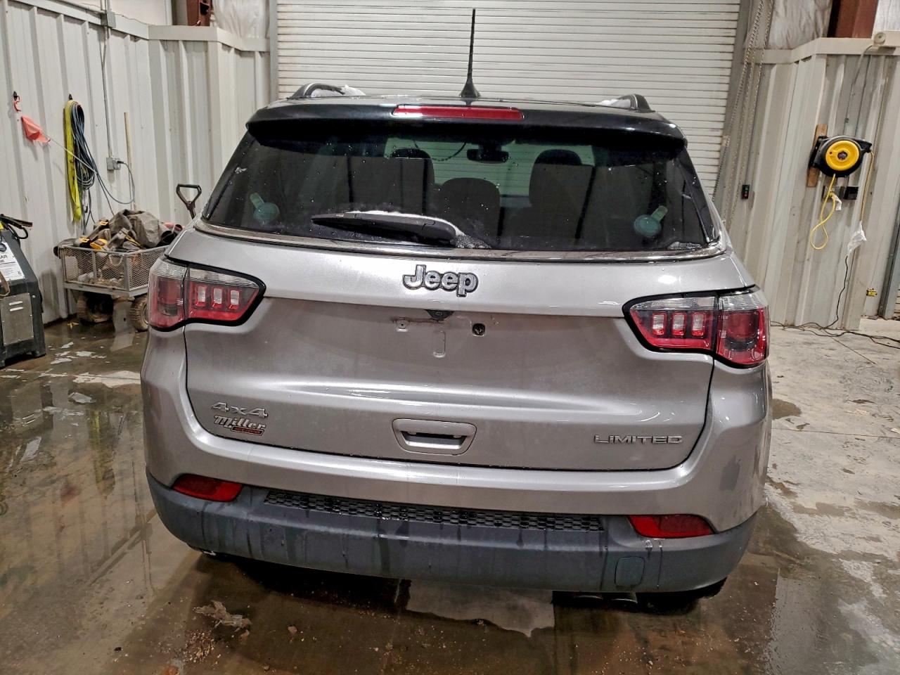 Lot #3302909055 2018 JEEP COMPASS LI