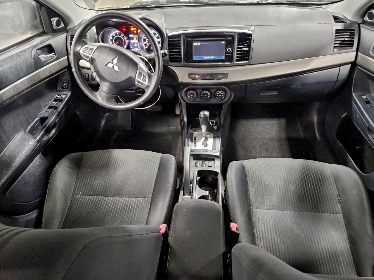 MITSUBISHI LANCER SE