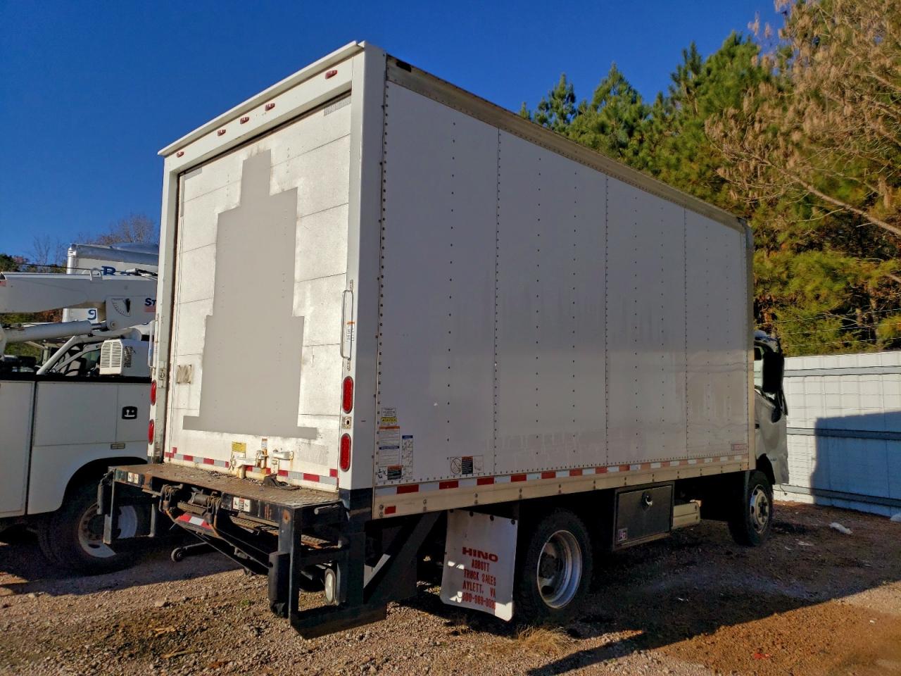 Lot #3303631928 2016 HINO UNKNOWN