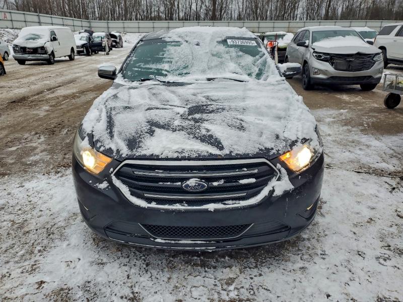 2017 FORD TAURUS LIM #3308309167