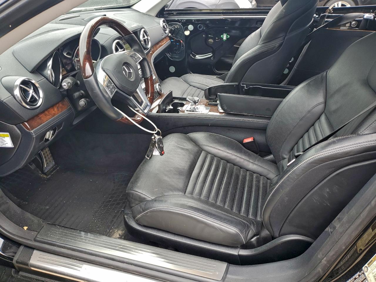 MERCEDES-BENZ SL-CLASS 550