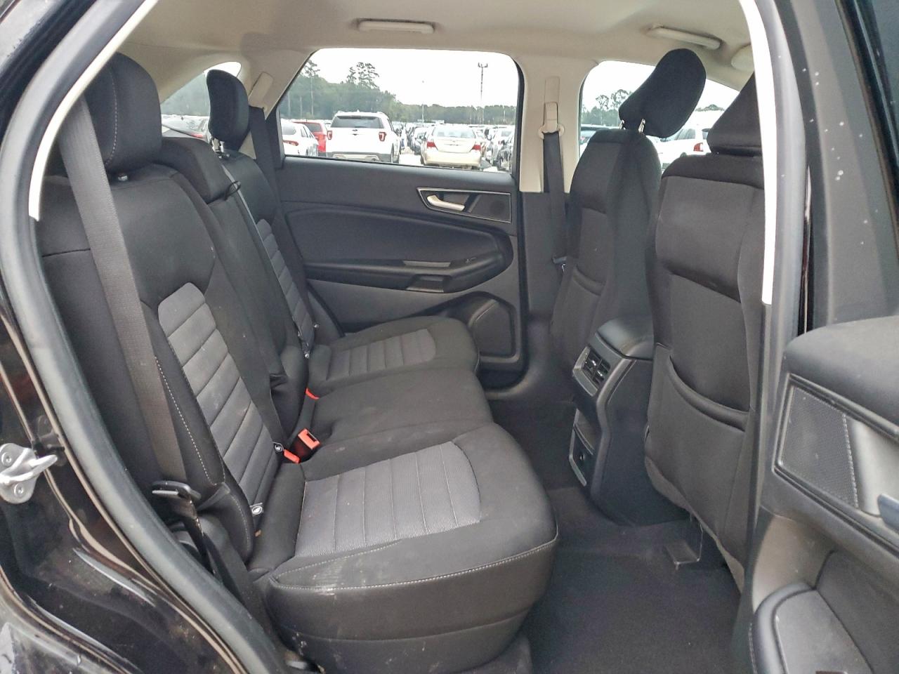 FORD EDGE SE