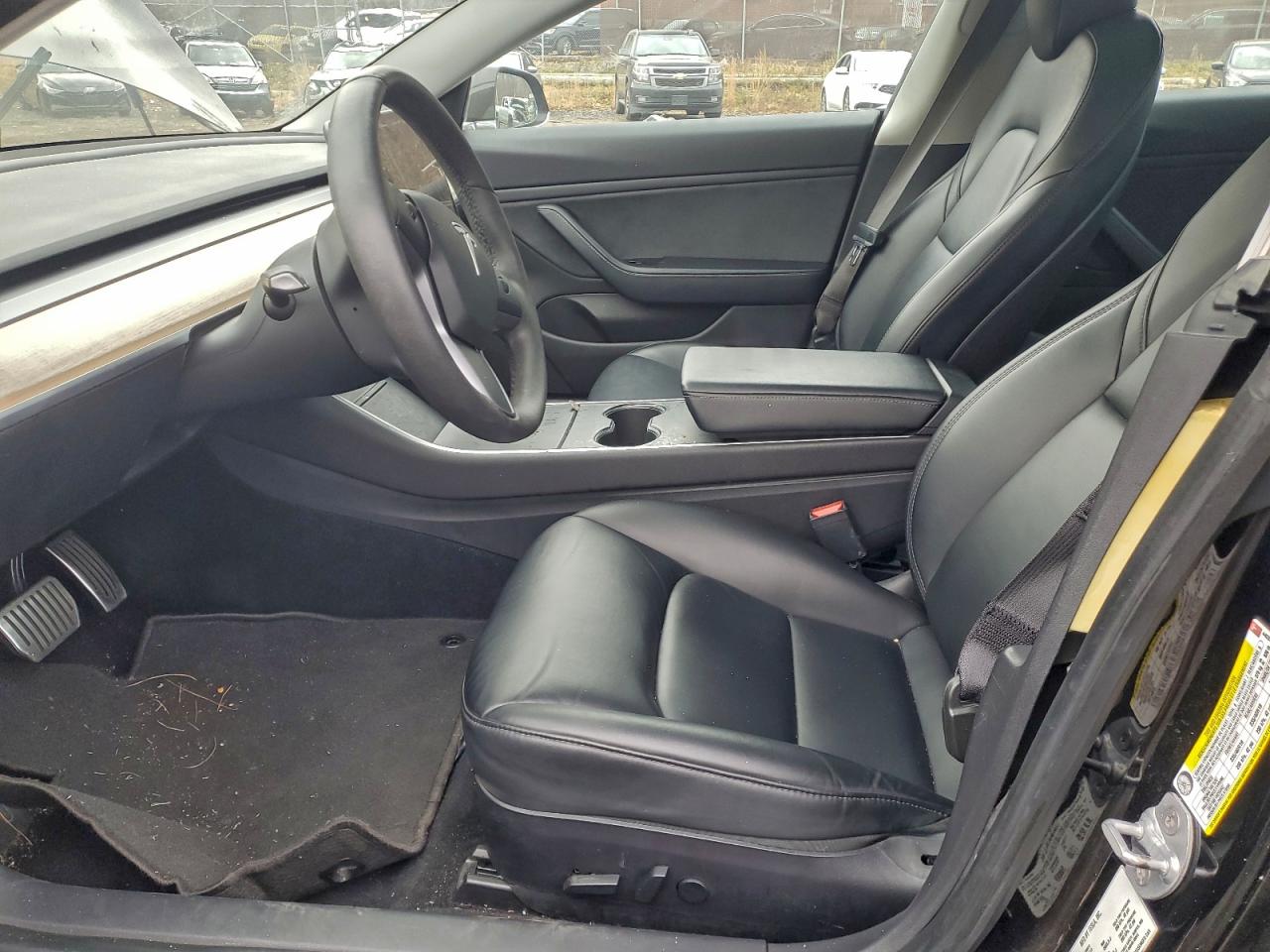 Lot #3315846152 2019 TESLA MODEL 3