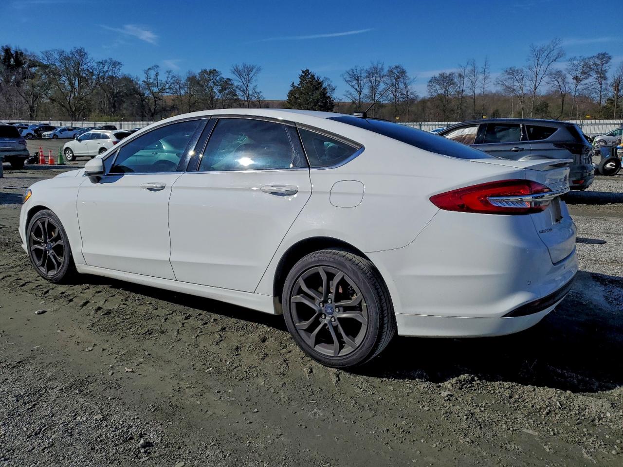 FORD FUSION SE