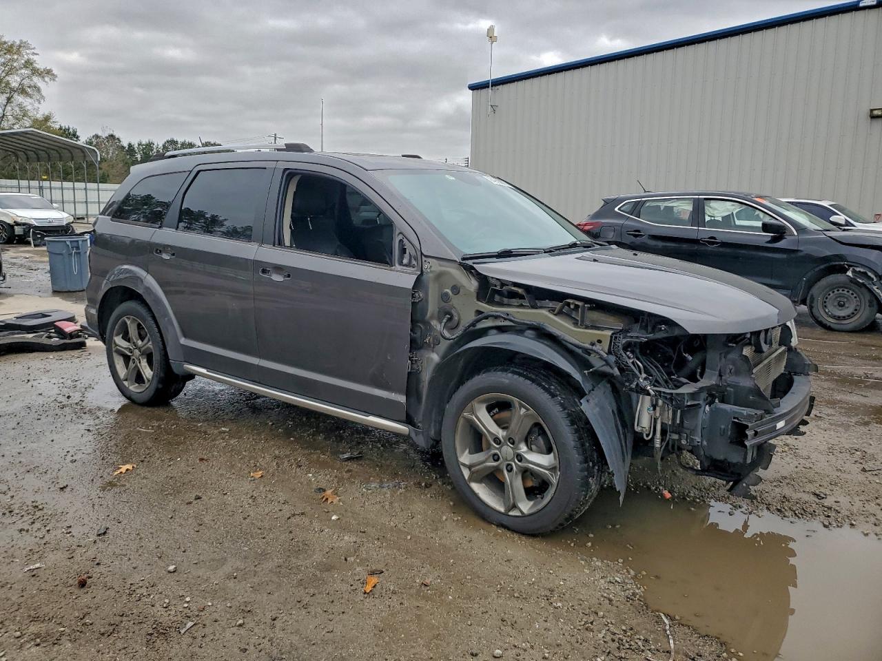 DODGE JOURNEY CROSSROAD