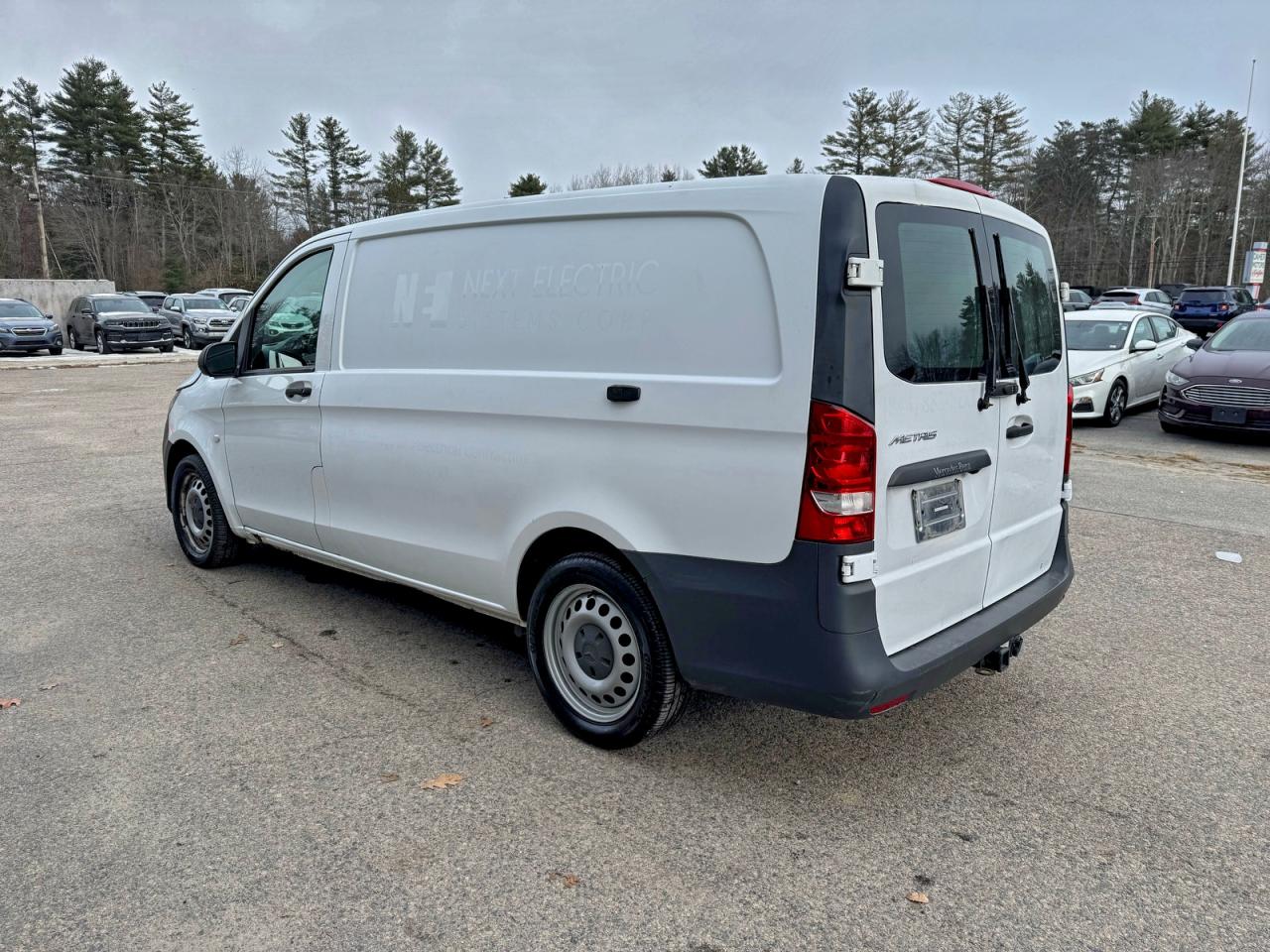 MERCEDES-BENZ METRIS