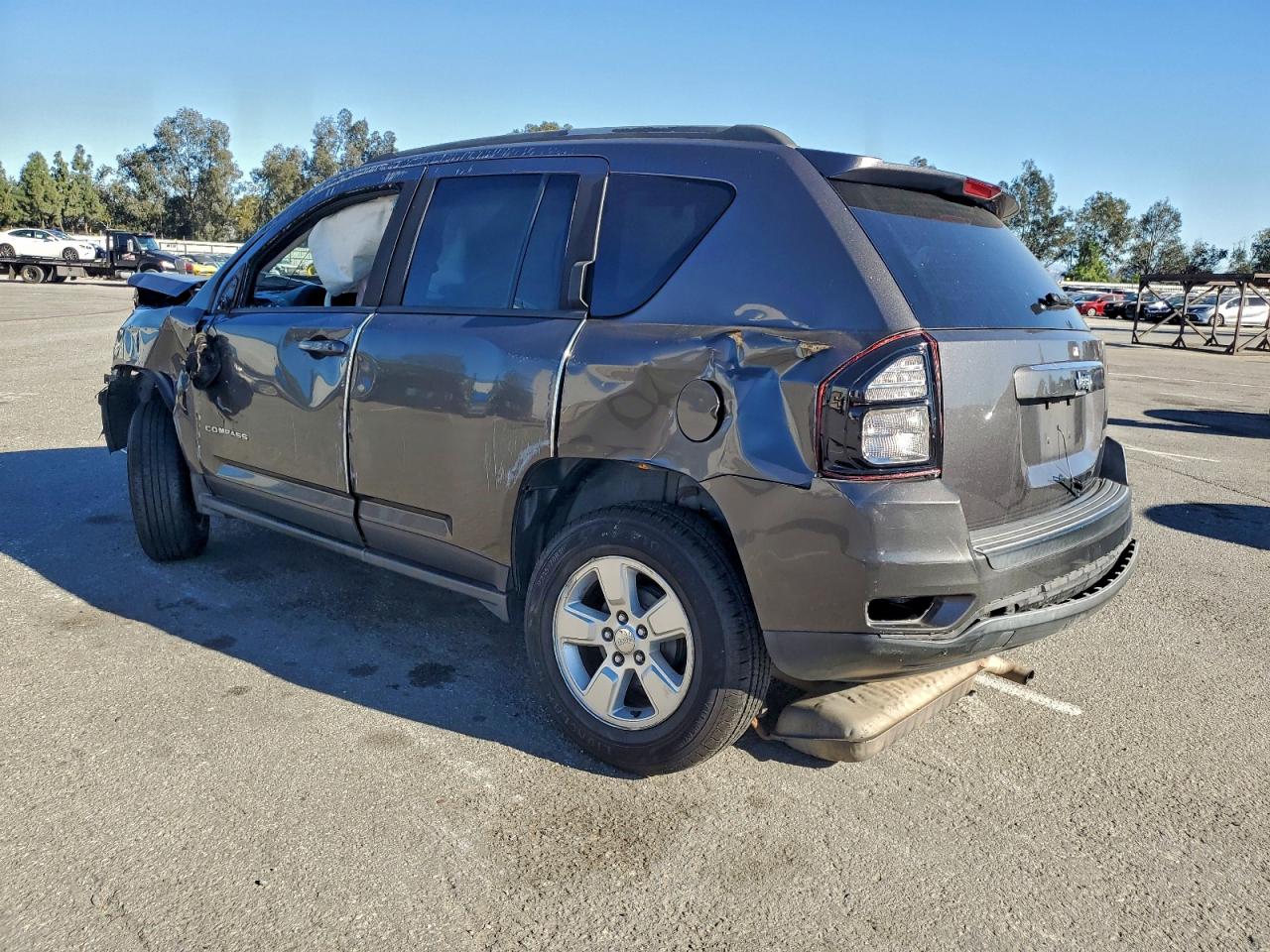 Lot #3317102995 2016 JEEP COMPASS SP